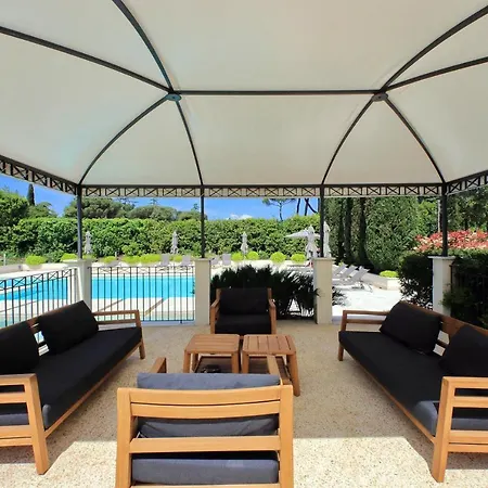 Apartment Luxury Aurelia With Swimming Pool *