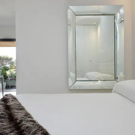 Luxury Aurelia With Swimming Pool