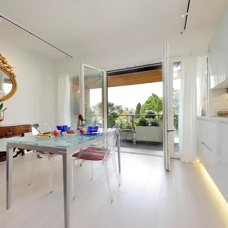 Luxury Aurelia With Swimming Pool Apartment Rome